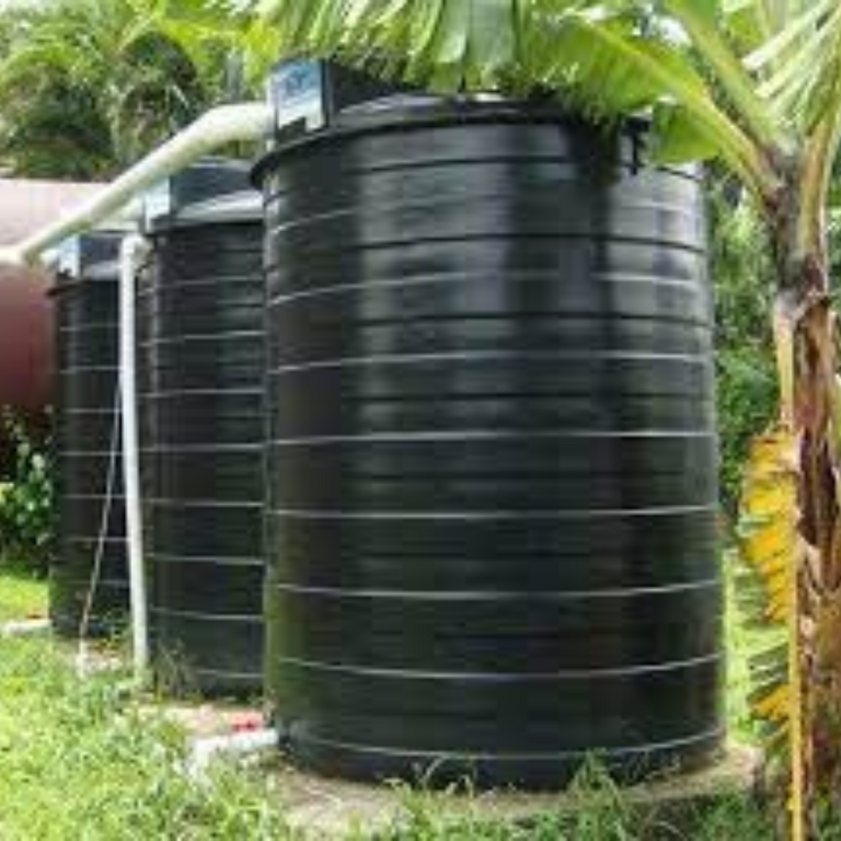 Heavy-duty external water storage tank