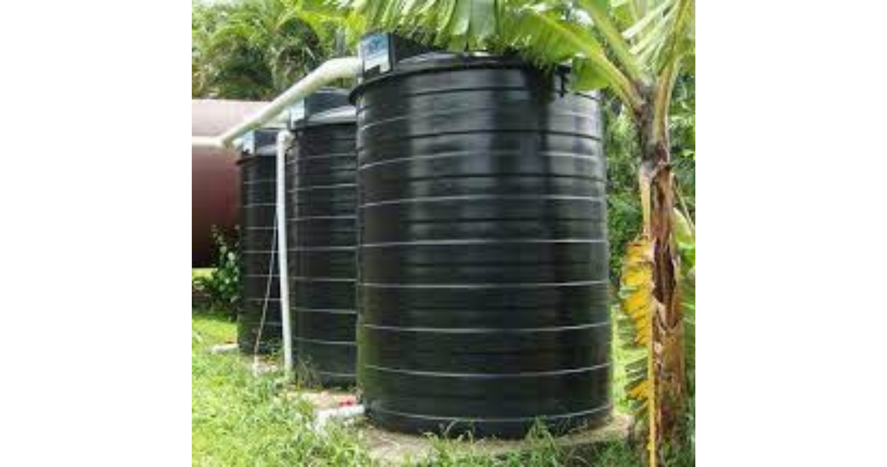 Heavy-duty external water storage tank