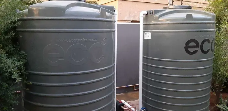 Alpha Plumbing water tank installation
