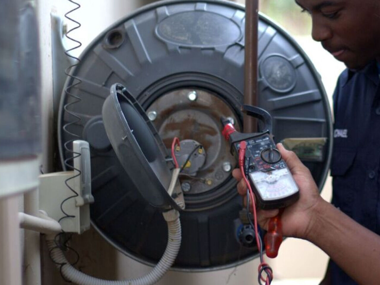 The major risks involved with a DIY geyser installation