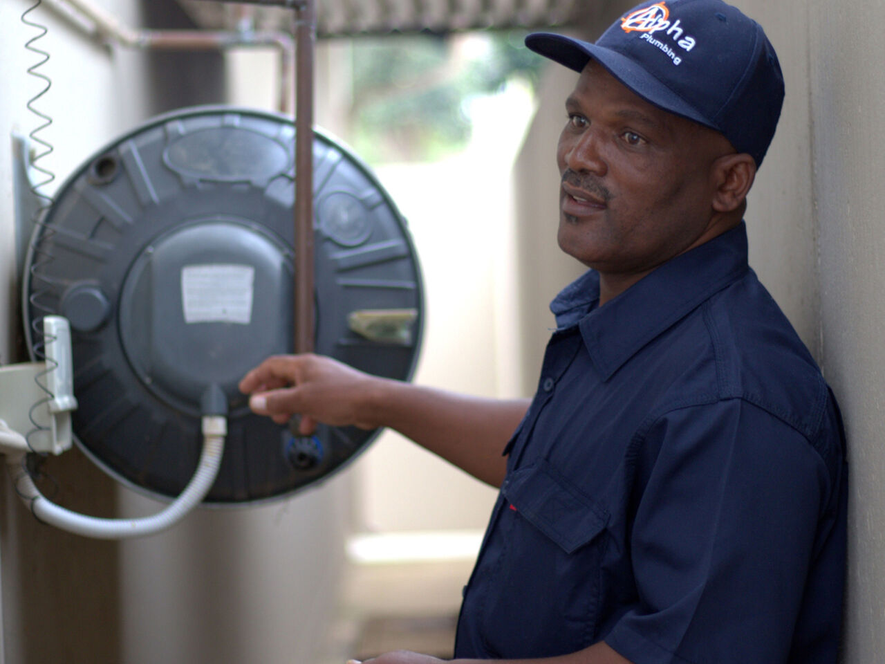 Are you in a bind with a problematic geyser? let us handle your new installation