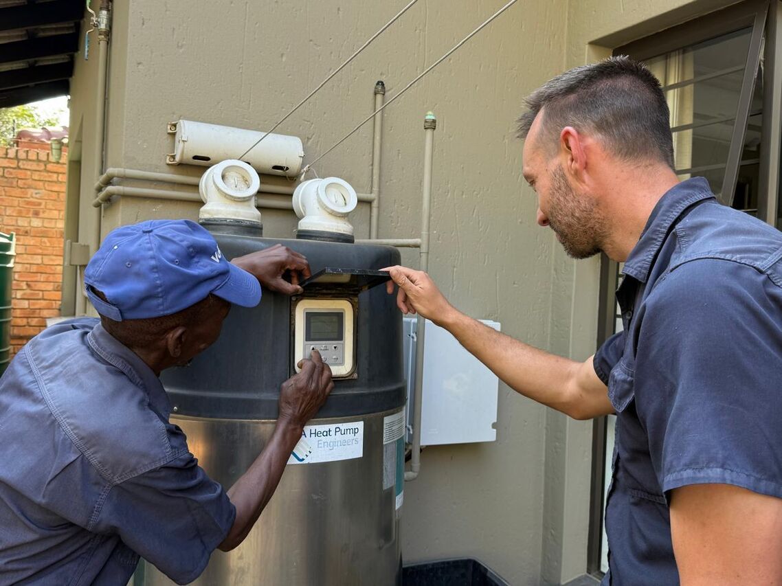 Heat pump hot water system installation