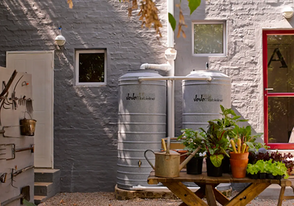 JoJo water tank installation