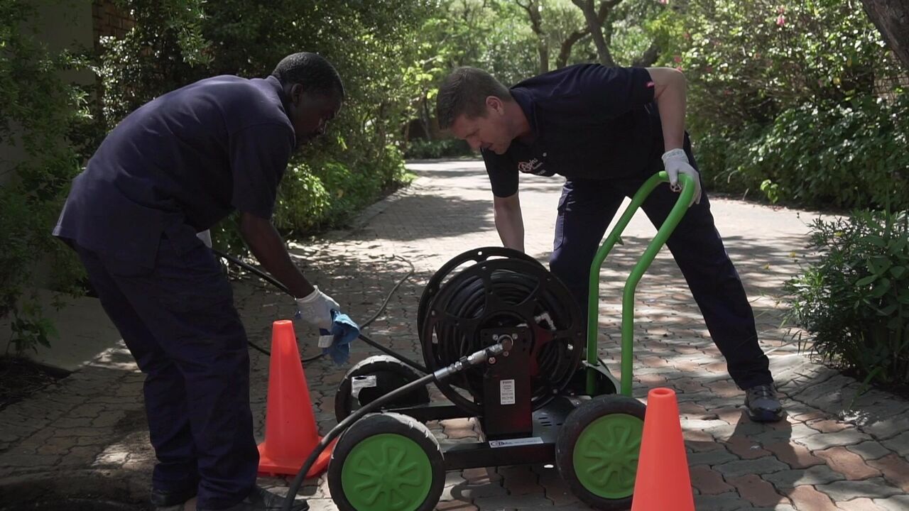 We answer your questions about our leak detection services